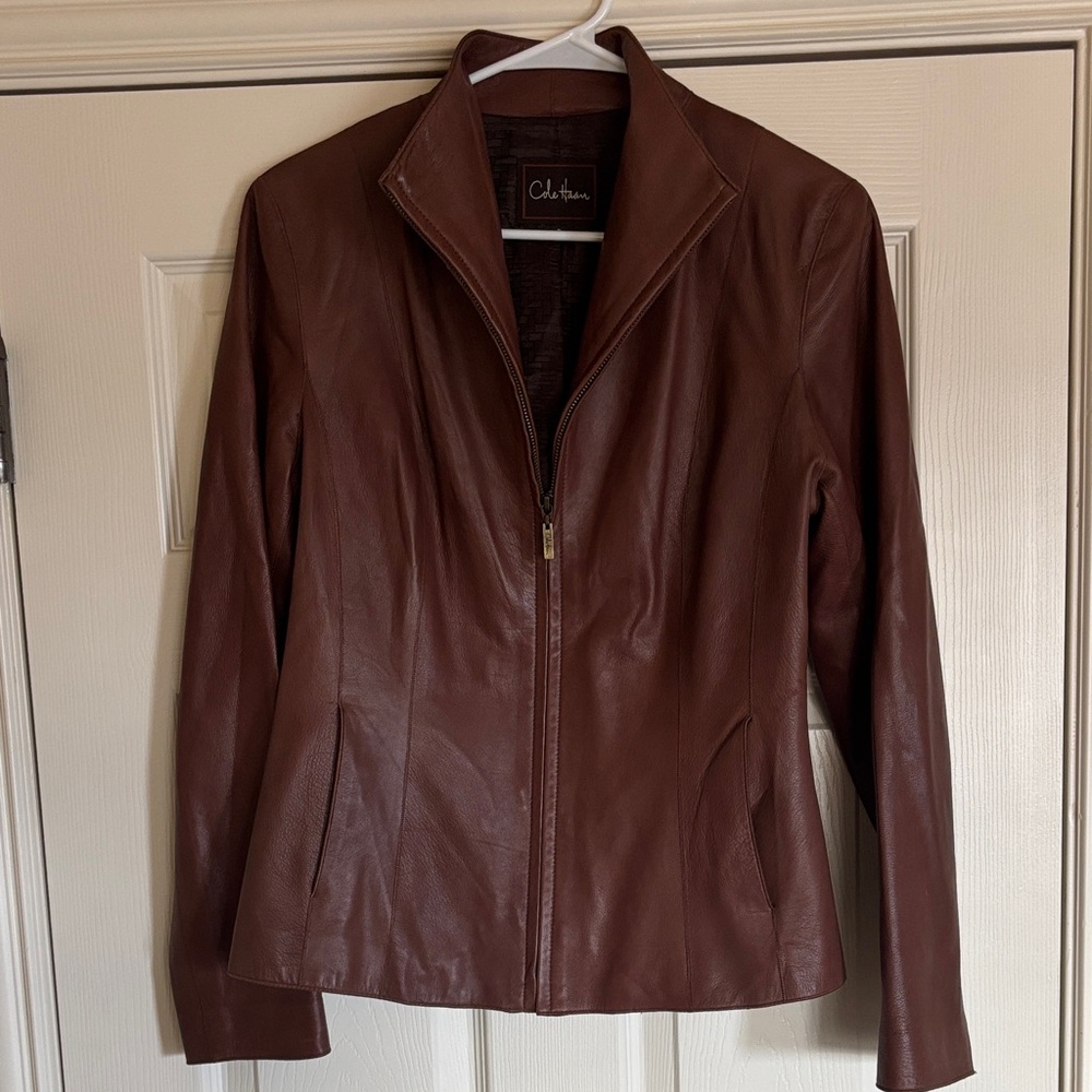 Beautiful Cole Haan Ladies Leather Blazer/Jacket - Lined - Size 8